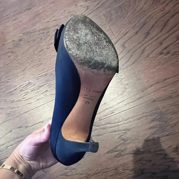 Dolce and Gabbana Pre Loved Size 5 Satin Heels - Picture 4 of 5